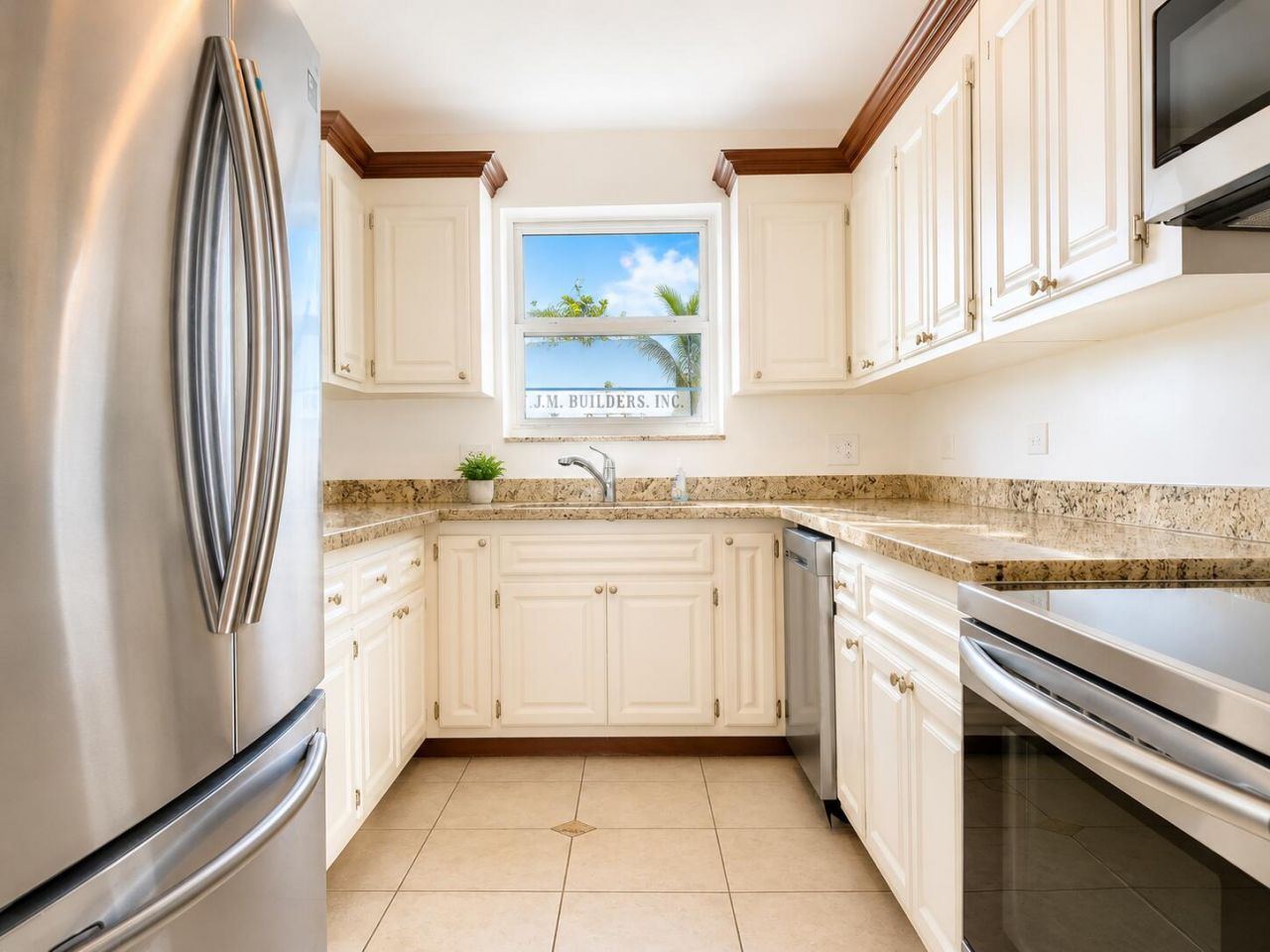 35 N Blackwater Lane, Key Largo, FL 33037 Photo