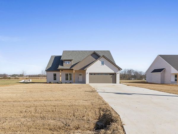 237 Co Rd 144, Killen, AL 35645