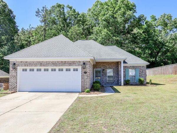 1059 Pebble Creek Dr, Oxford, MS 38655