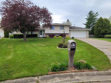 5523 Jerome Lane, Grand Blanc Twp, MI 48439