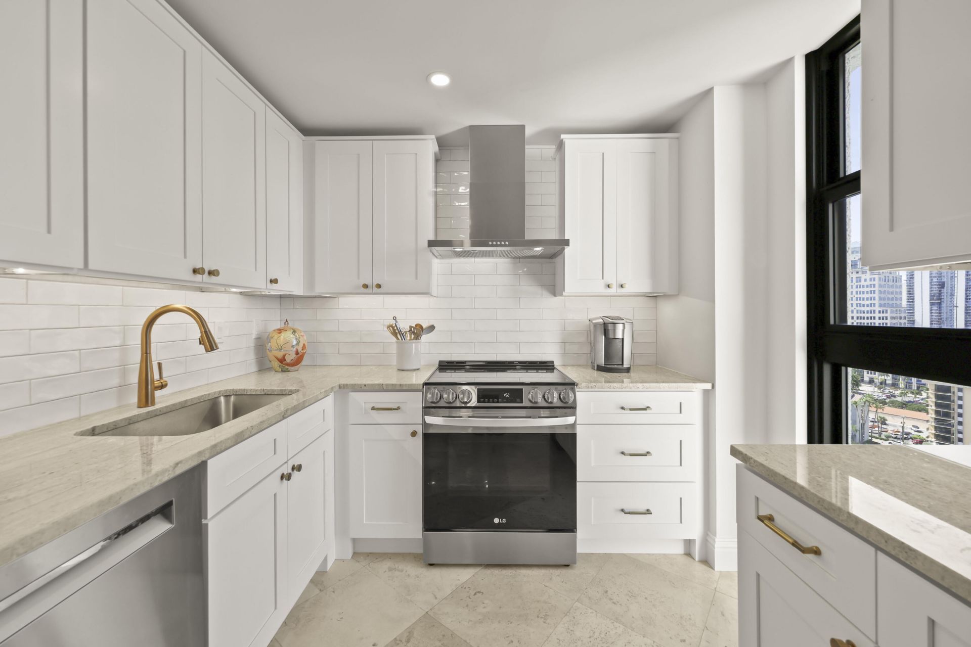 1200 S Flagler Drive, Unit 1906, West Palm Beach, FL 33401 Photo