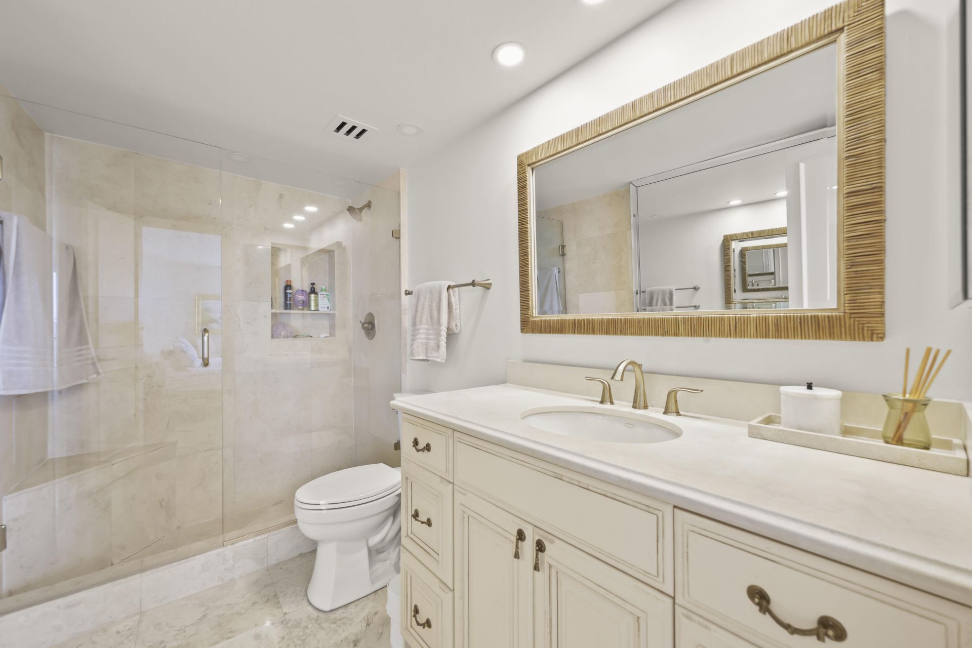 1200 S Flagler Drive, Unit 1906, West Palm Beach, FL 33401 Photo