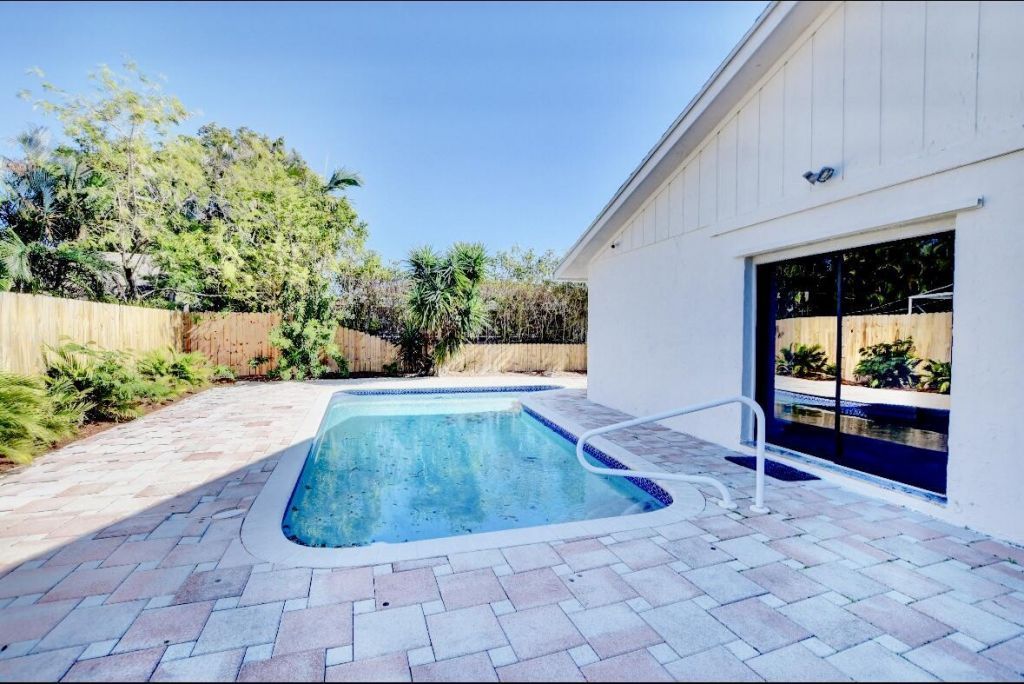 17768 Maplewood Drive, Boca Raton, FL 33487 Photo
