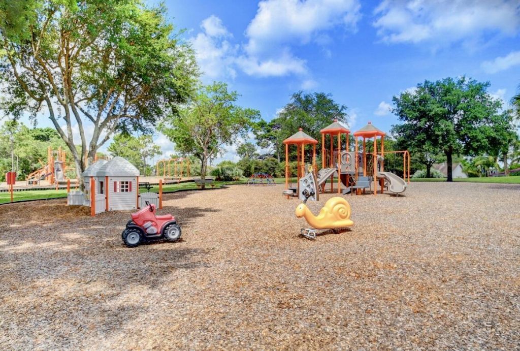 17768 Maplewood Drive, Boca Raton, FL 33487 Photo