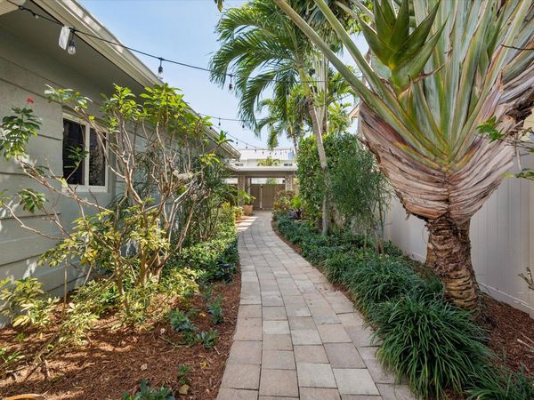 1123 NE 14th Avenue, Unit 1-3, Fort Lauderdale, FL 33304