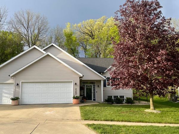 2107 Ponderosa Drive SW, Rochester, MN 55902
