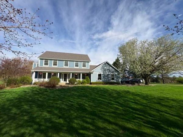 5823 Summit Lane NE, Rochester, MN 55906