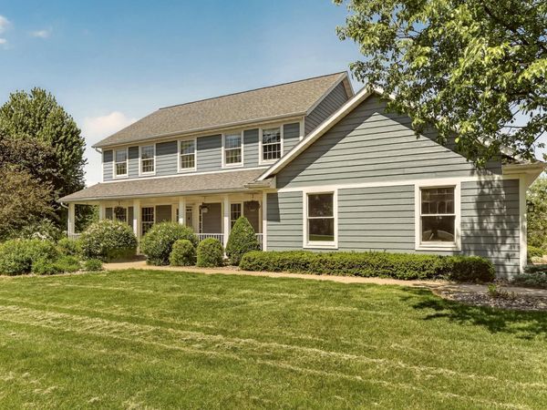 5823 Summit Lane NE, Rochester, MN 55906