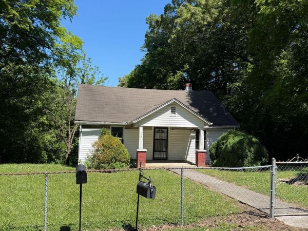 835 Spring Drive, Knoxville, TN 37920