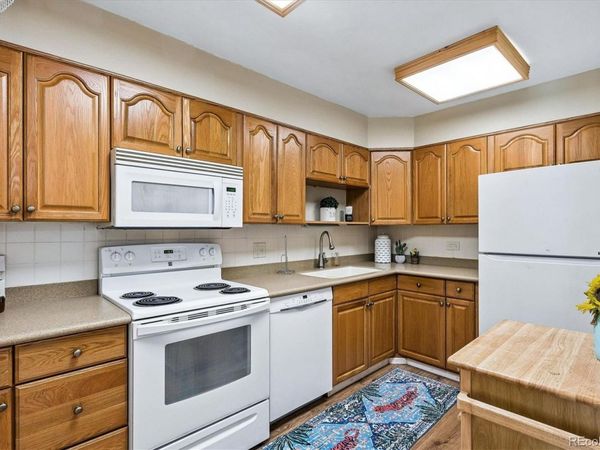 635 S Alton Way , Unit 3B, Denver, CO 80247