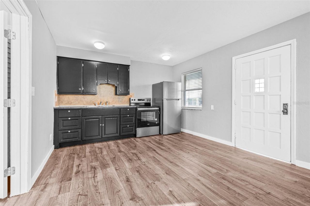 30 Lynn Way , Madeira Beach, FL 33708 Photo