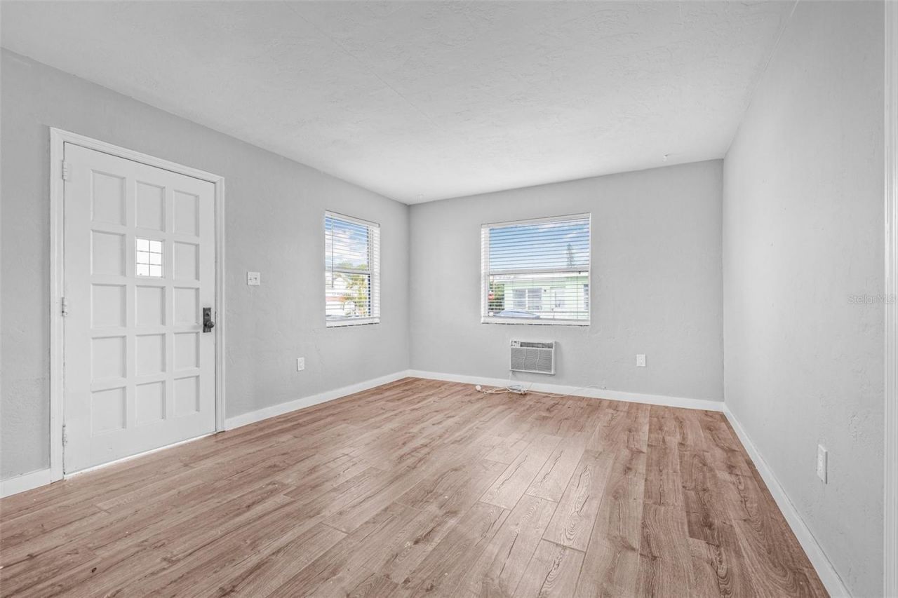 30 Lynn Way , Madeira Beach, FL 33708 Photo