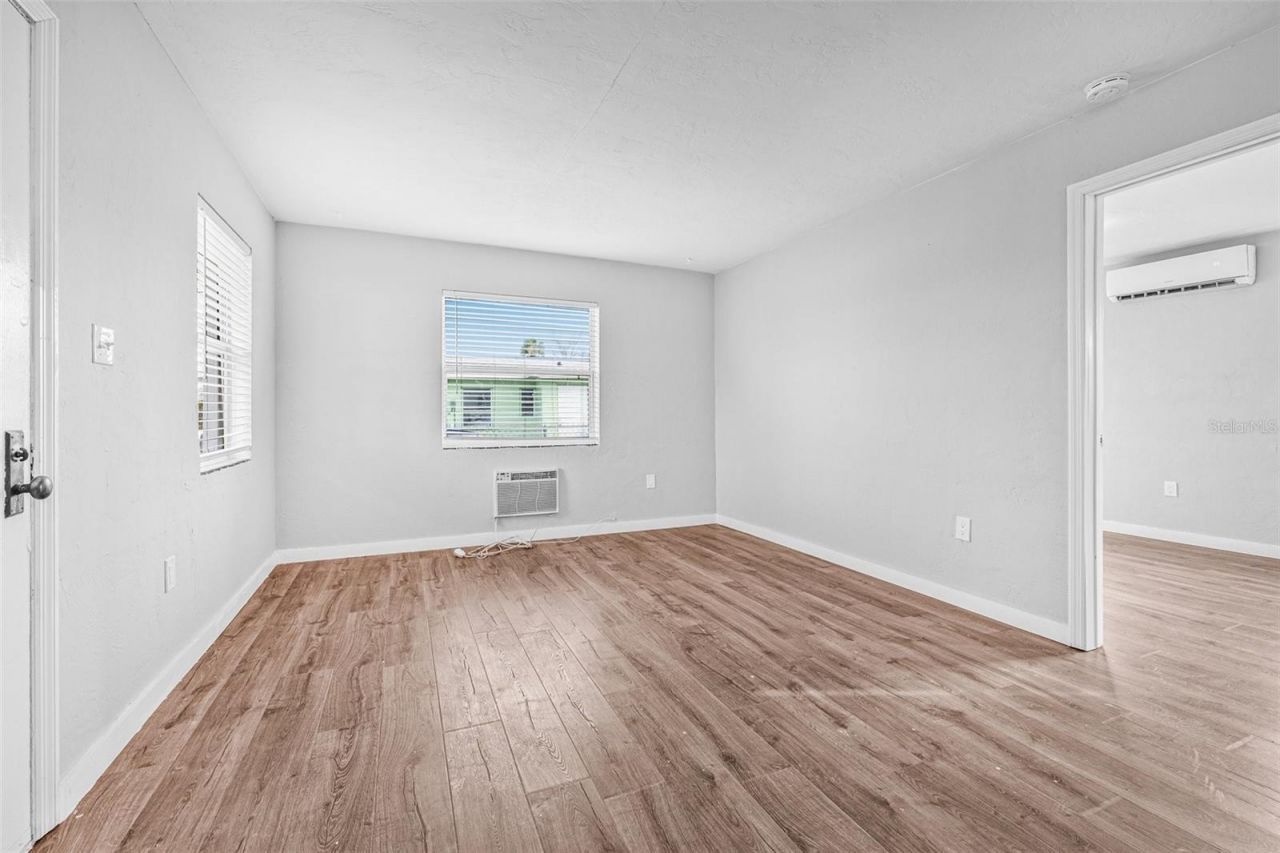 30 Lynn Way , Madeira Beach, FL 33708 Photo