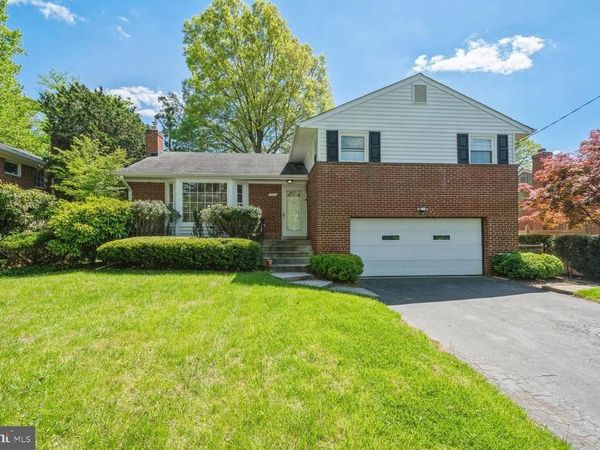 5916 GREENTREE ROAD, BETHESDA, MD 20817