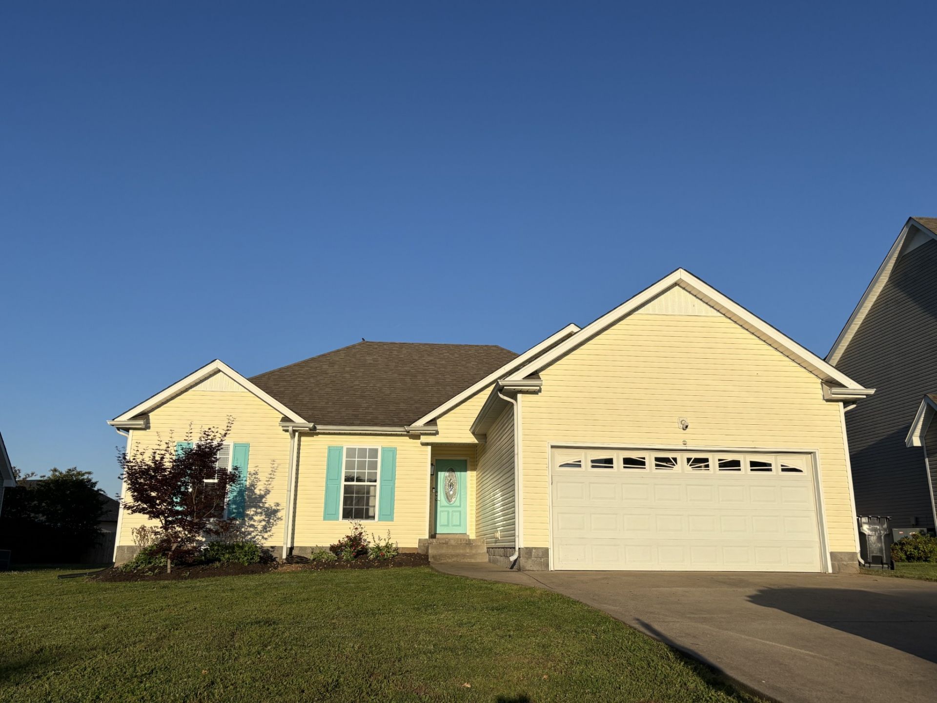 3797 N Jot Dr, Clarksville, TN 37040 Main Photo