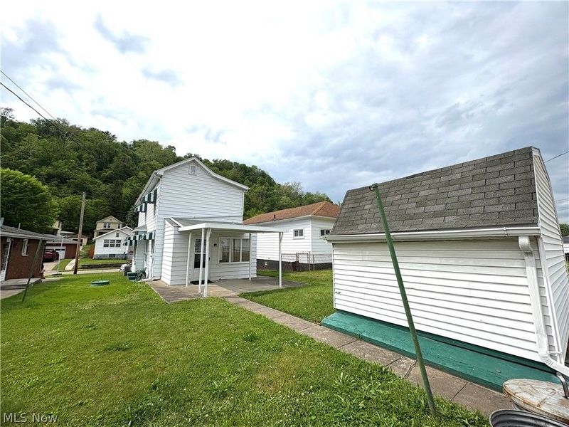 446 Sinclair Avenue, Yorkville, OH 43971 Photo 6