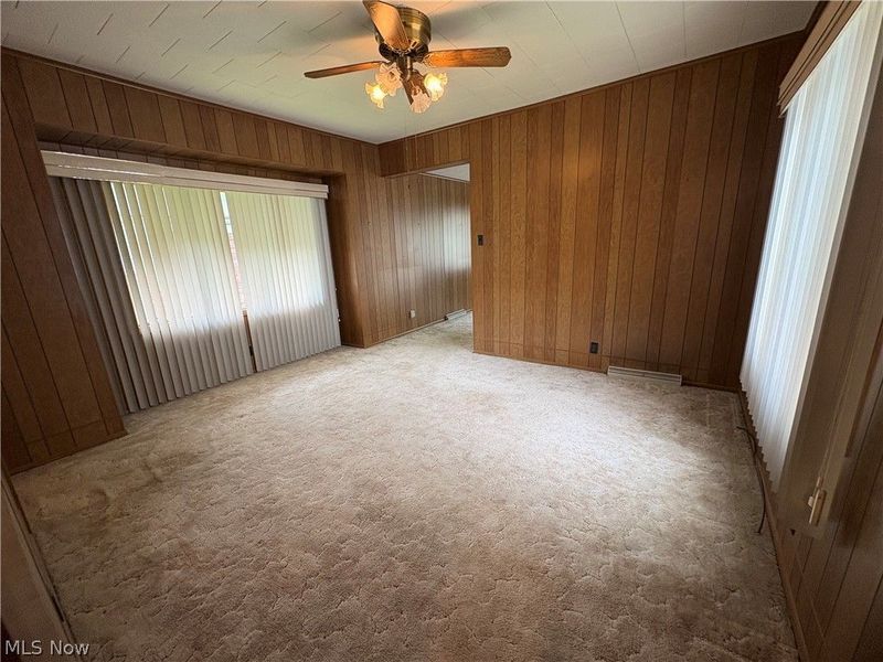 446 Sinclair Avenue, Yorkville, OH 43971 Photo 8