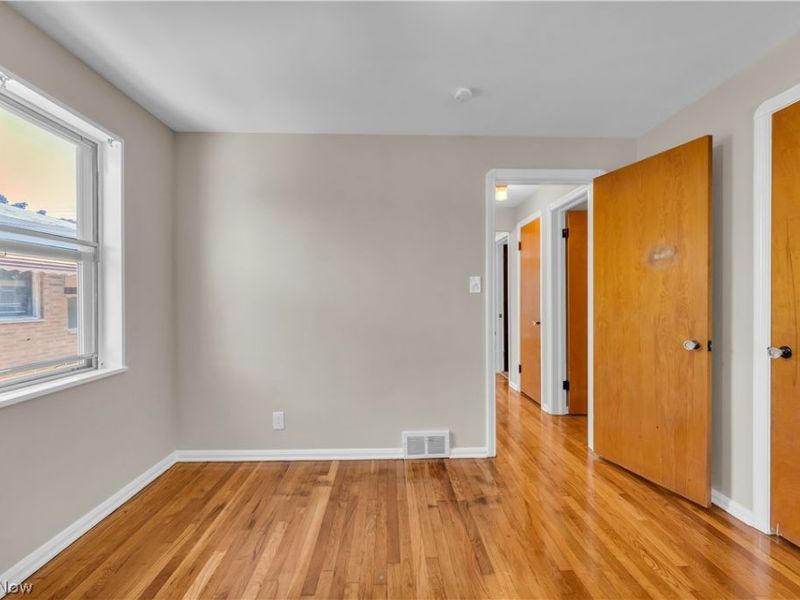 20571 Lake Shore Boulevard, Unit 2/UP, Euclid, OH 44123 Photo 13