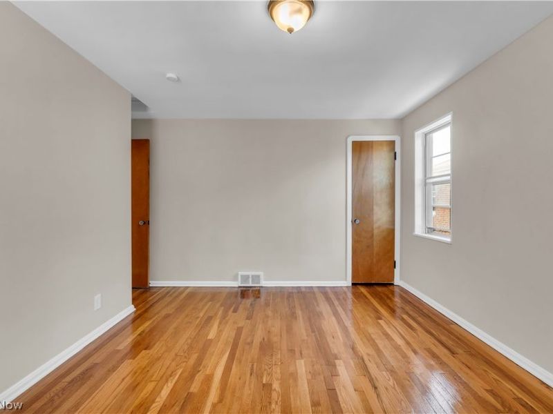 20571 Lake Shore Boulevard, Unit 2/UP, Euclid, OH 44123 Photo 6