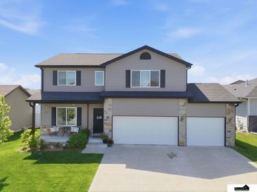 6811 N 10Th Street , Lincoln, NE 68521