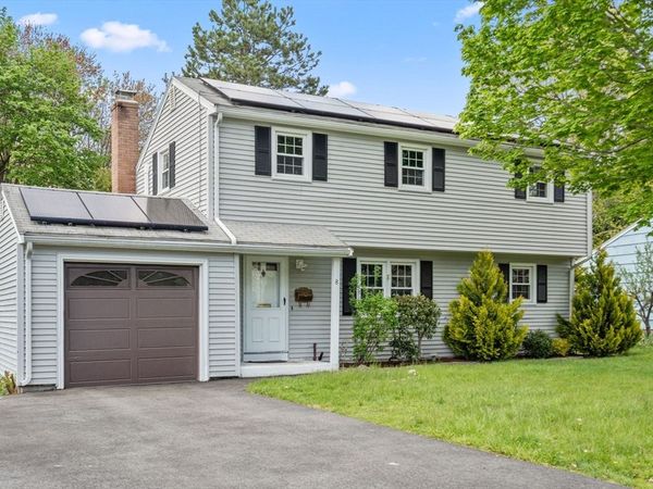 8 Sunset Drive, Framingham, MA 01701
