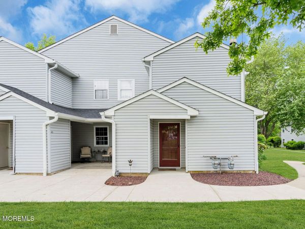 421 Hancock Place, Morganville, NJ 07751