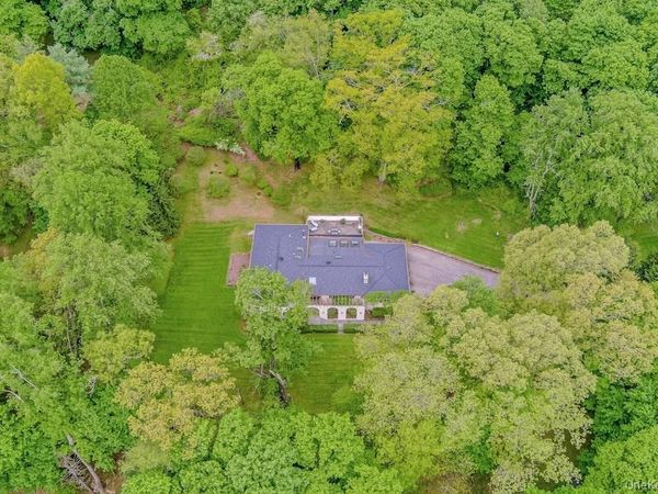 77 Central Drive, Briarcliff Manor, NY 10510