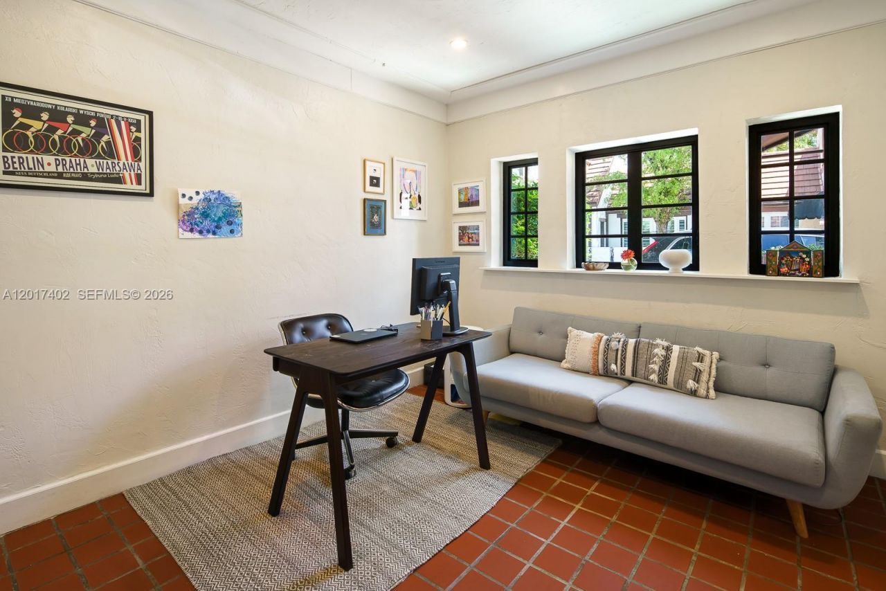 405 Viscaya Ave, Unit 405, Coral Gables, FL 33134 Photo