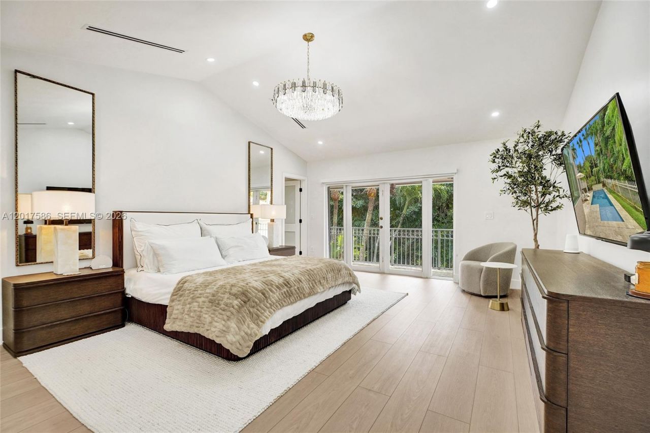 10340 NW 46th Ter, Doral, FL 33178 Photo