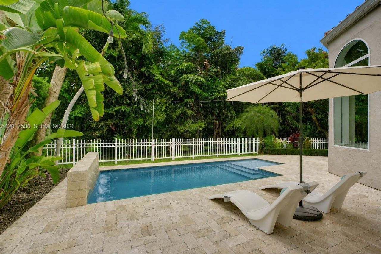 10340 NW 46th Ter, Doral, FL 33178 Photo