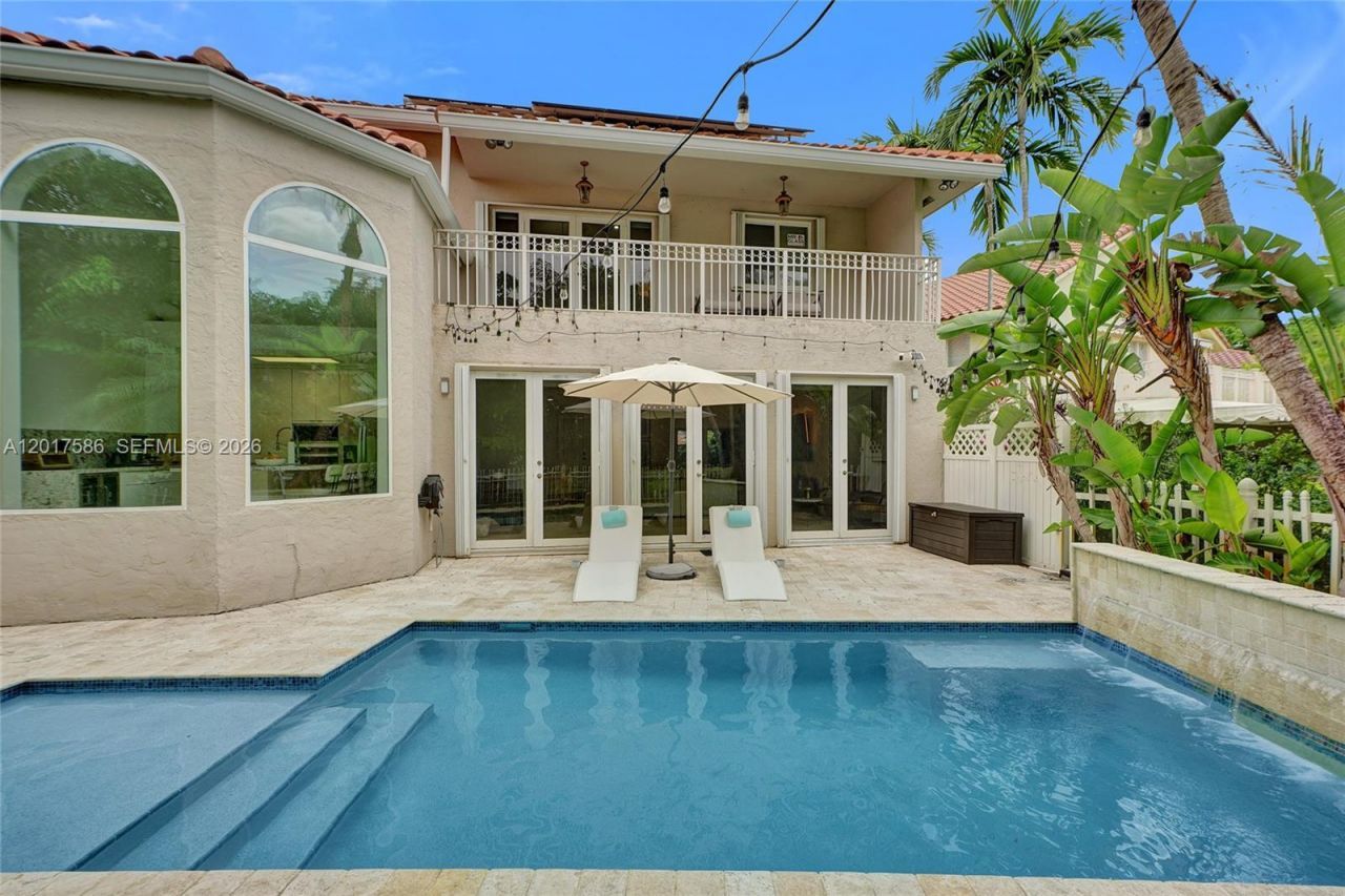 10340 NW 46th Ter, Doral, FL 33178 Photo