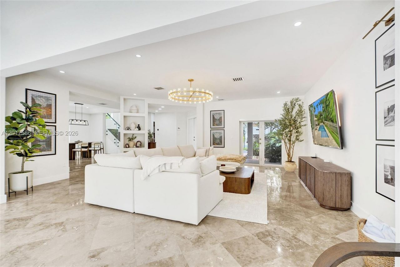 10340 NW 46th Ter, Doral, FL 33178 Photo