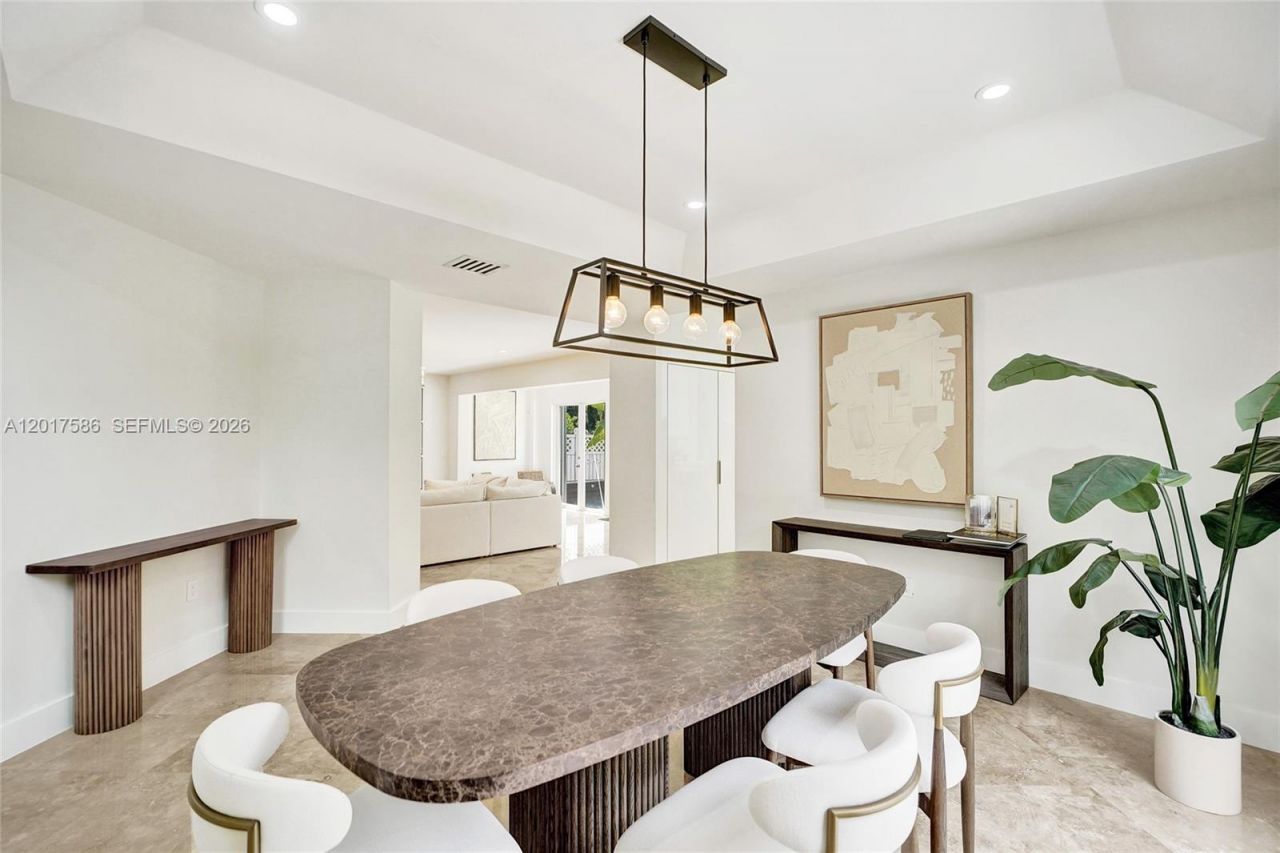 10340 NW 46th Ter, Doral, FL 33178 Photo
