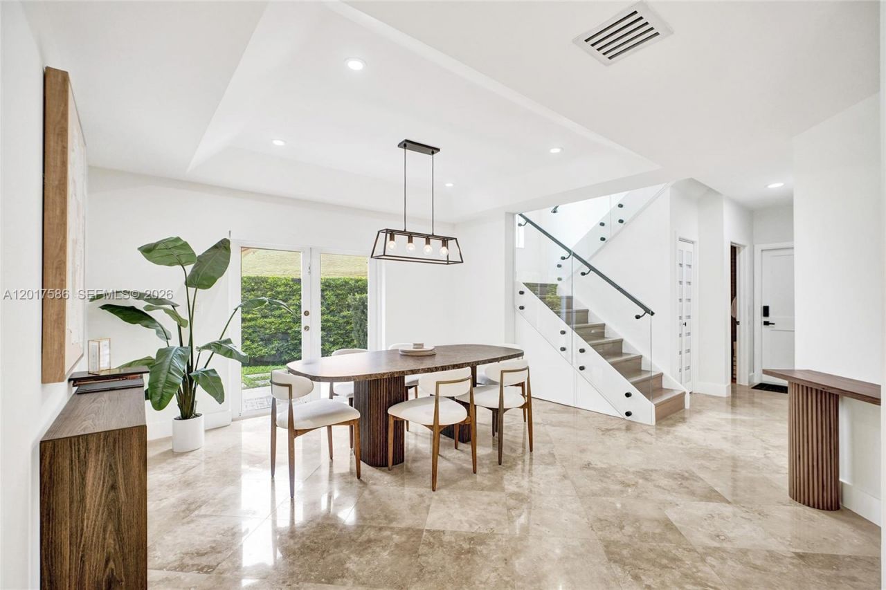 10340 NW 46th Ter, Doral, FL 33178 Photo