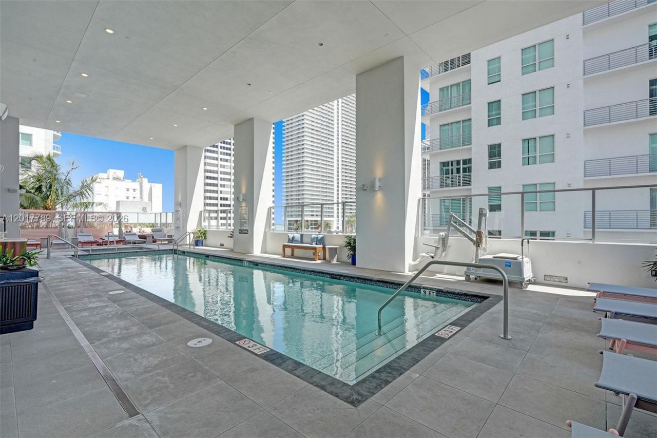 227 NE 2nd St, Unit 1610, Miami, FL 33132 Photo