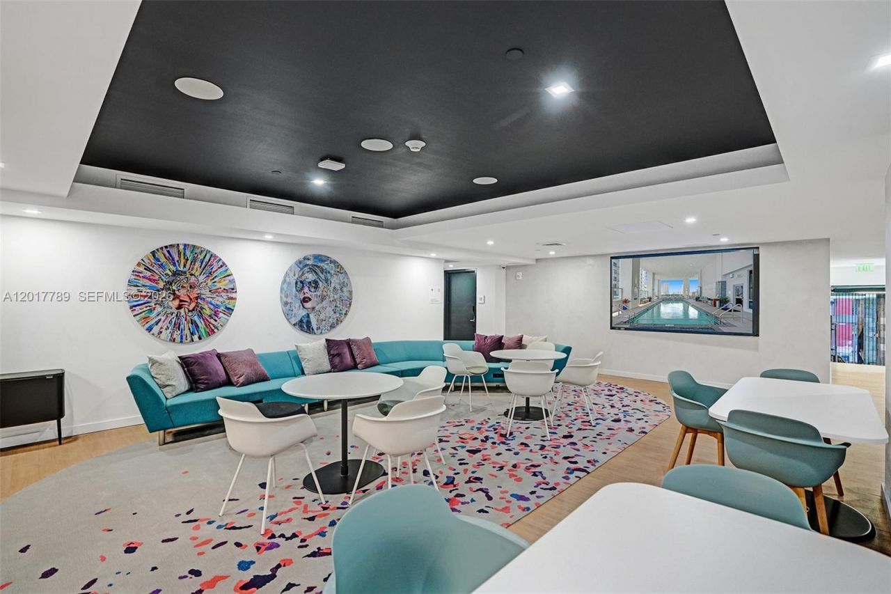 227 NE 2nd St, Unit 1610, Miami, FL 33132 Photo