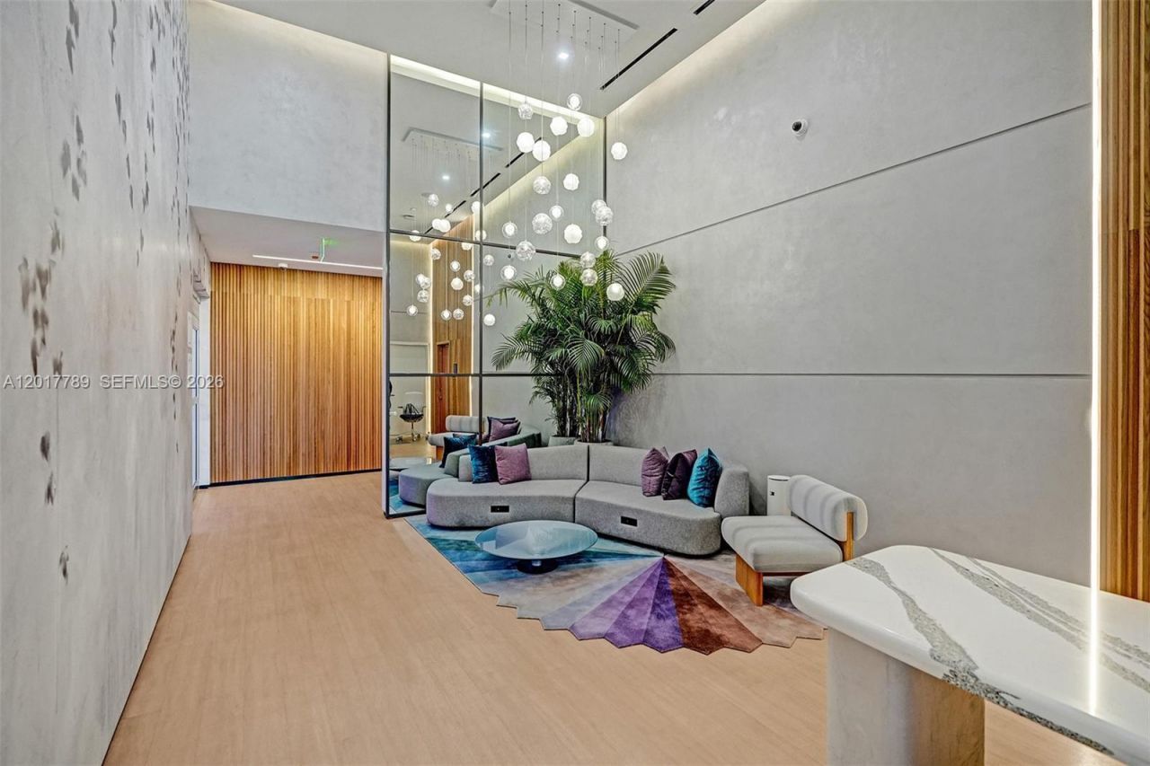 227 NE 2nd St, Unit 1610, Miami, FL 33132 Photo