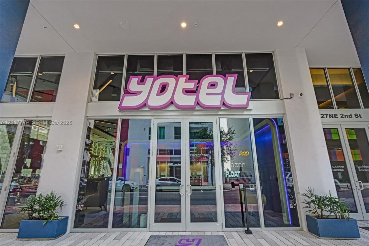227 NE 2nd St, Unit 1610, Miami, FL 33132 Photo