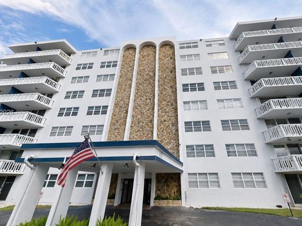 401 NE 14th Ave , Unit 507, Hallandale Beach, FL 33009