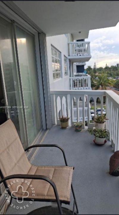 401 NE 14th Ave, Unit 507, Hallandale Beach, FL 33009 Photo