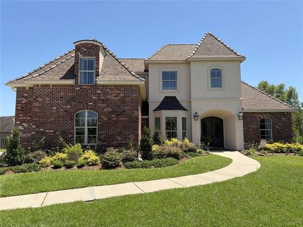905 PINE WILD Circle, Madisonville, LA 70447