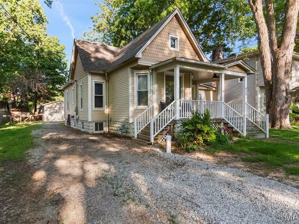 620 N Walnut Street , Litchfield, IL 62056