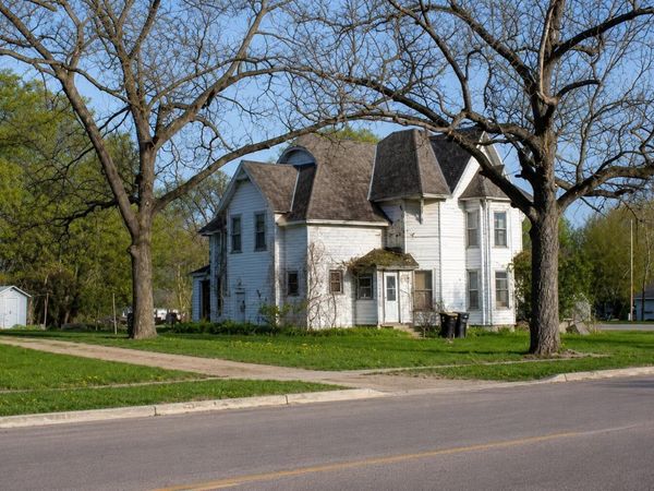 211 Dugan Street N, Welcome, MN 56181