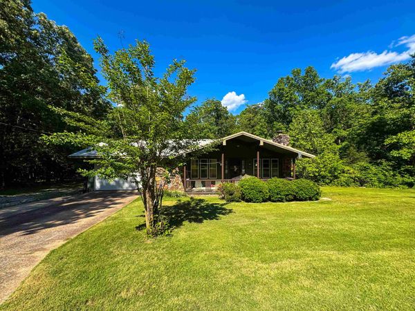 13 Iowa Drive, Cherokee Village, AR 72529