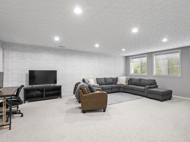 7675 High Wind Drive, Powell, OH 43065 Photo 32