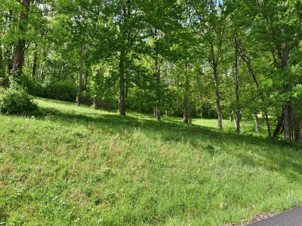 Lot 17 Diamond Cove, Bridgeport, WV 26330