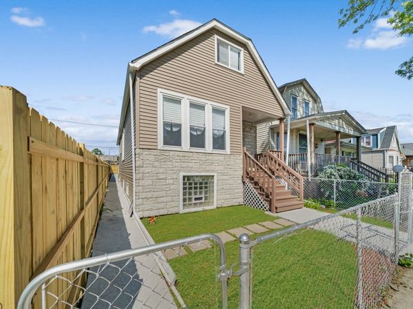 6418 S Claremont Avenue, Chicago, IL 60636