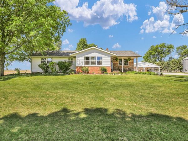 2429 County Road 2200 E , St. Joseph, IL 61873