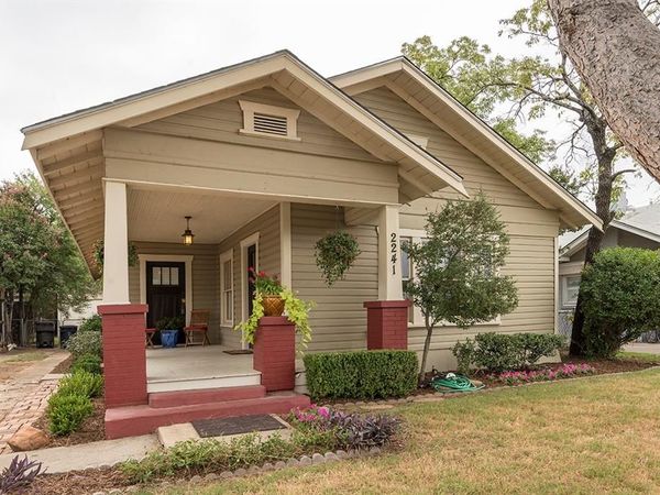 2241 W Rosedale Street S, Fort Worth, TX 76110