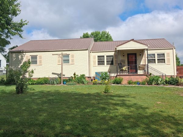 442 Crescent Dr, Springfield, TN 37172